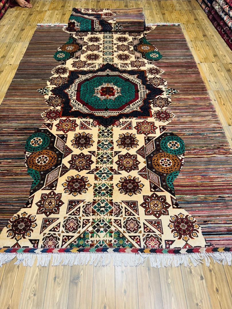 Luxury fine Afghan "Vollayati" Carpet