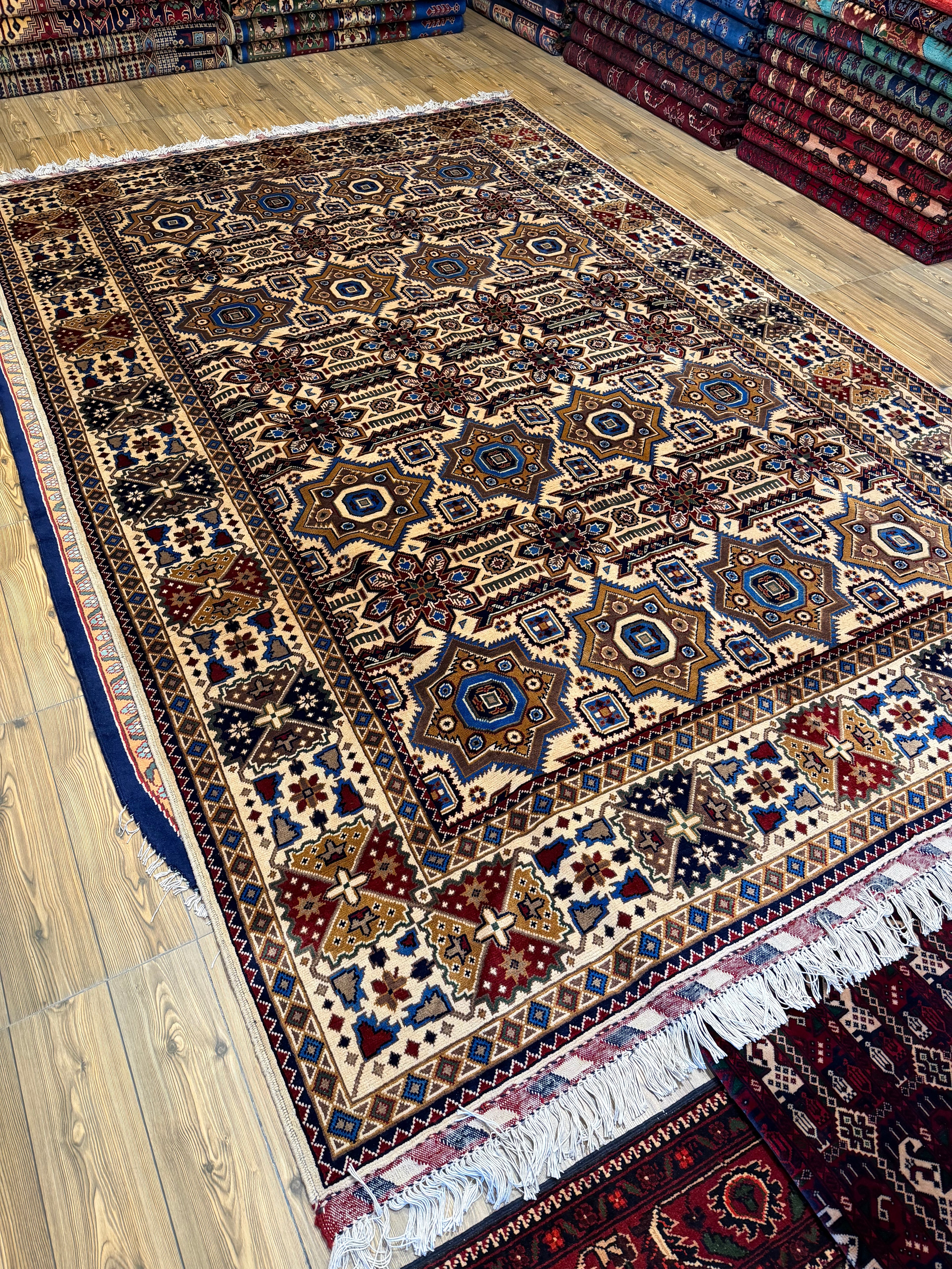 Luxury fine Afghan "Vollayati" Carpet
