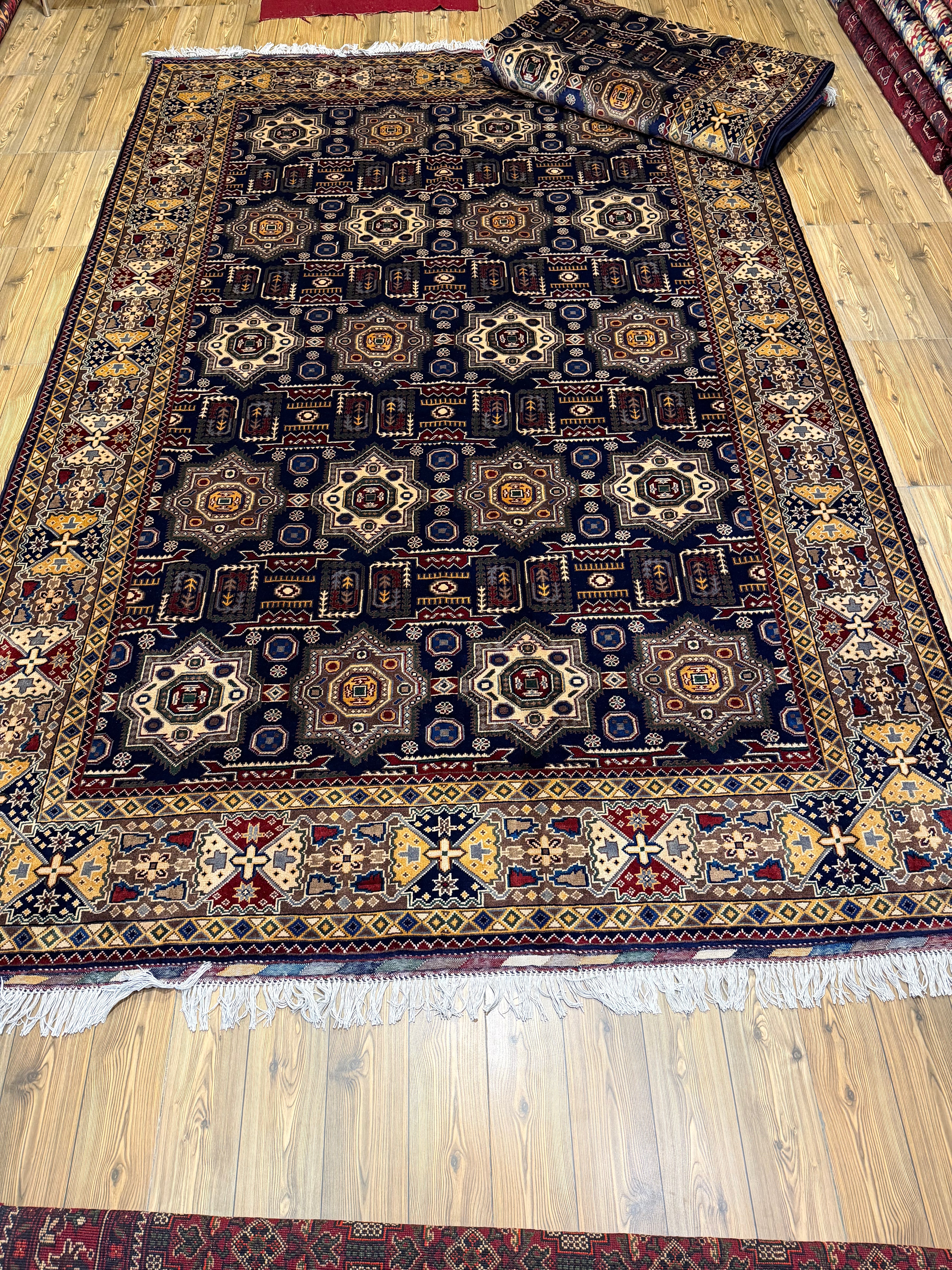 Luxury fine Afghan "Vollayati" Carpet