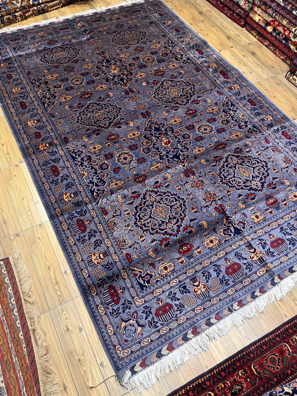 Luxury fine Afghan "Vollayati" Carpet