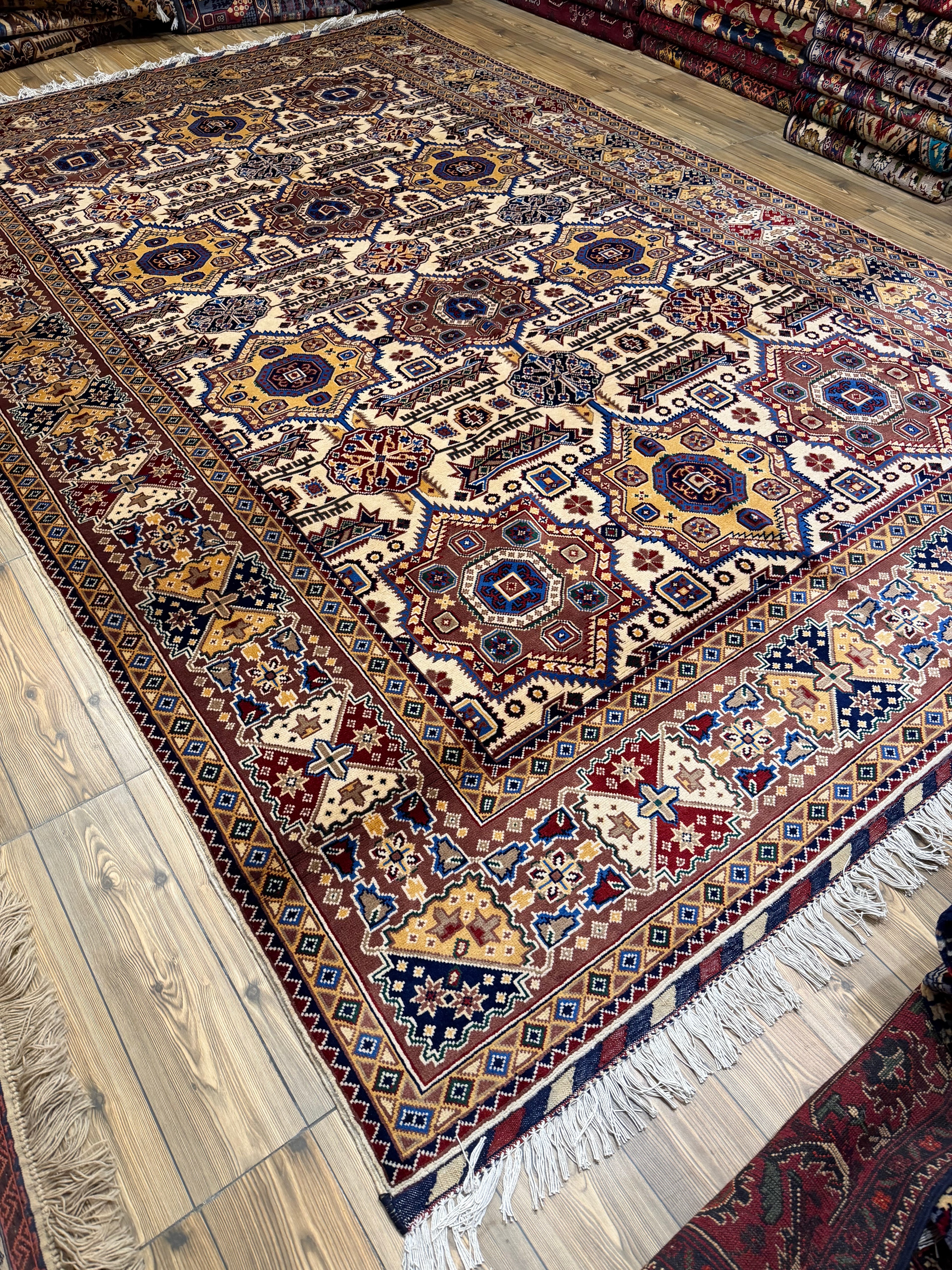 Luxury fine Afghan "Vollayati" Carpet