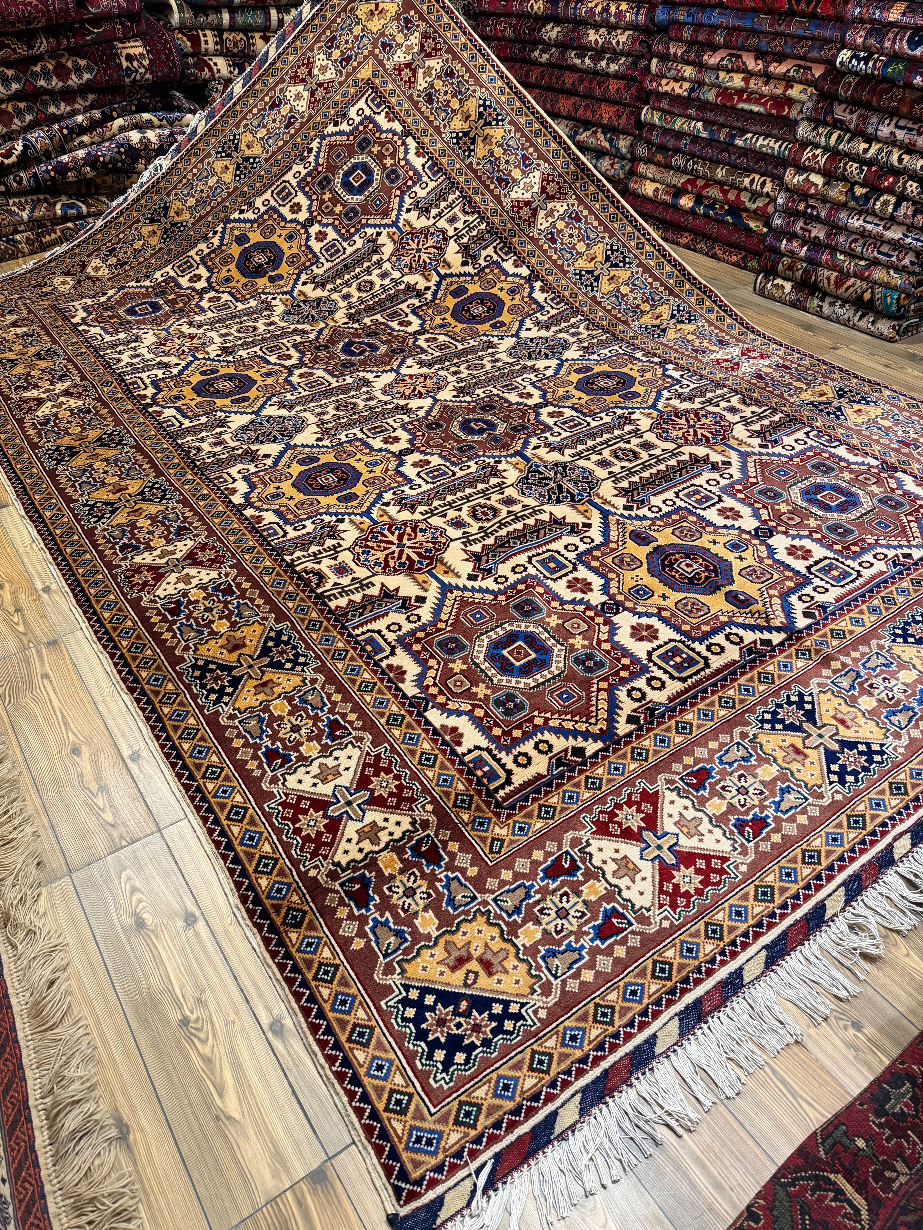 Luxury fine Afghan "Vollayati" Carpet