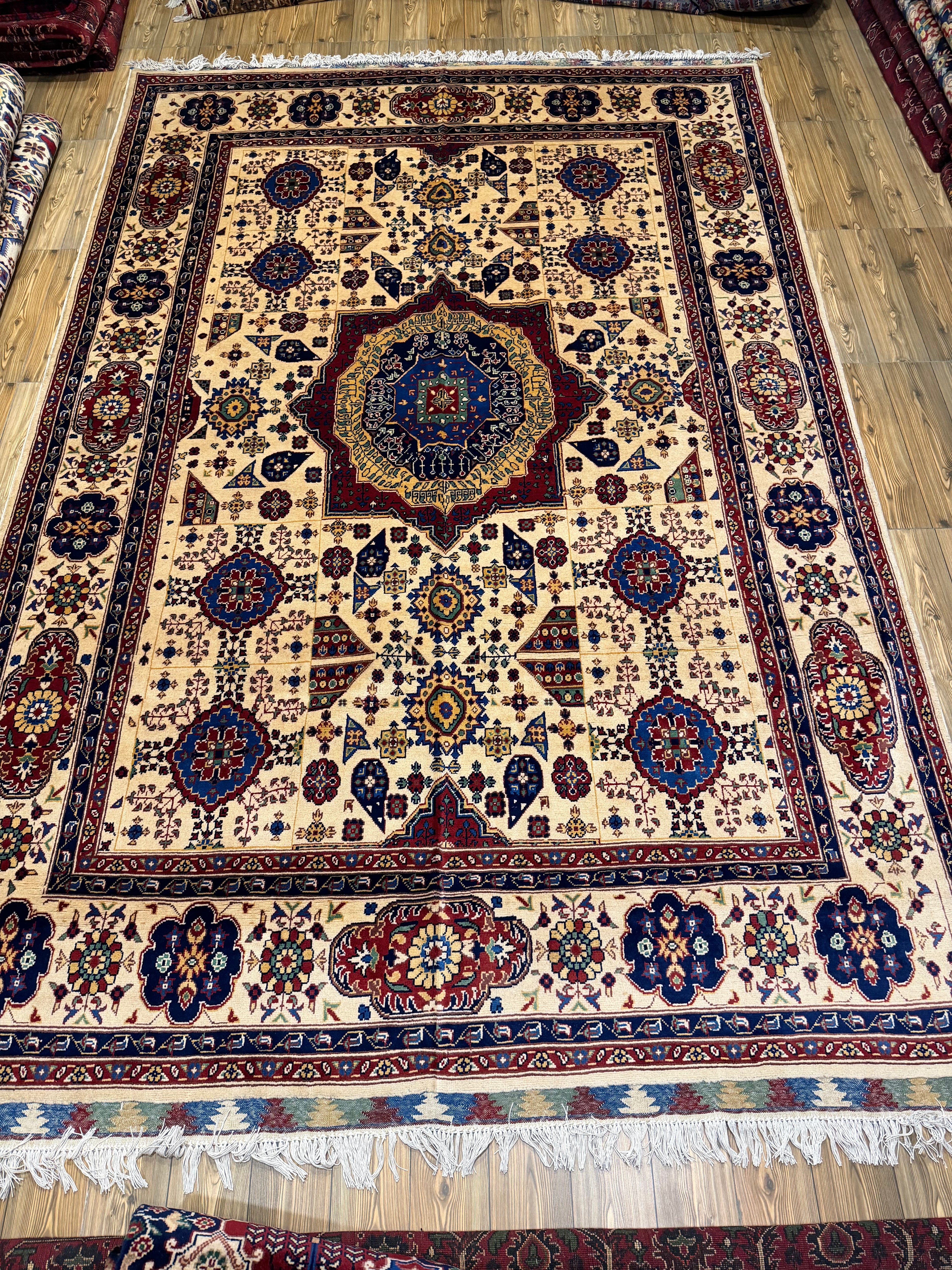 Luxury fine Afghan "Vollayati" Carpet