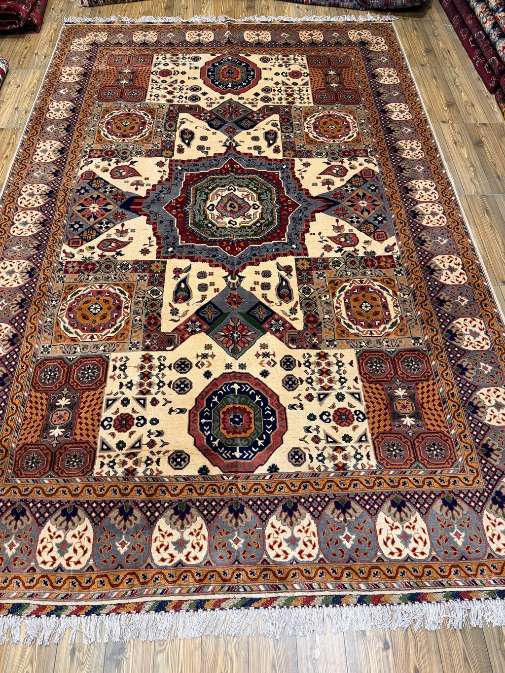 Luxury fine Afghan "Vollayati" Carpet