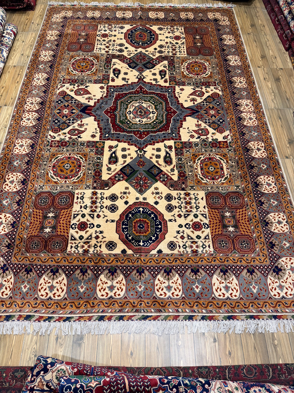 Luxury fine Afghan "Vollayati" Carpet