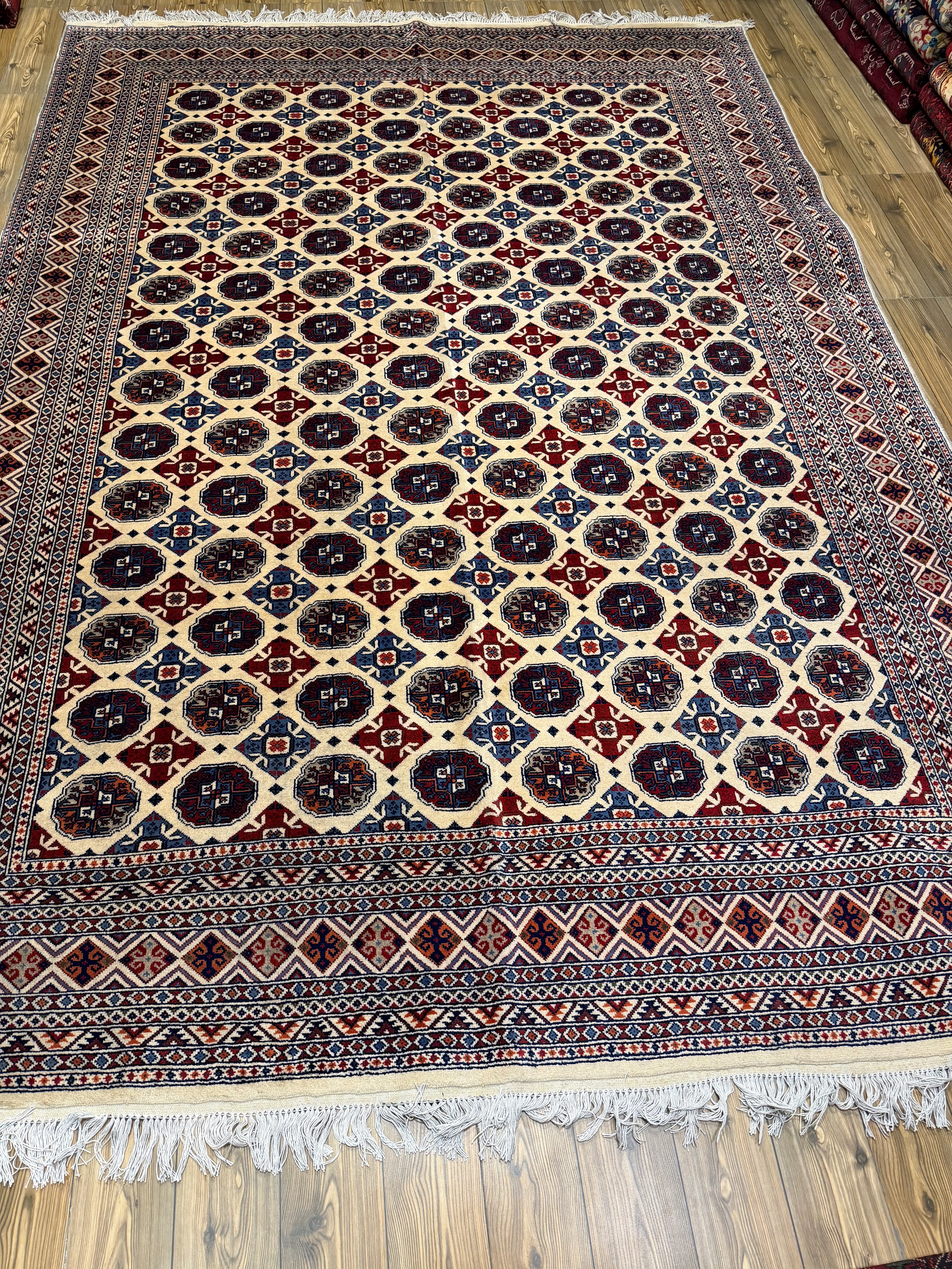 Luxury fine Afghan "Vollayati" Carpet