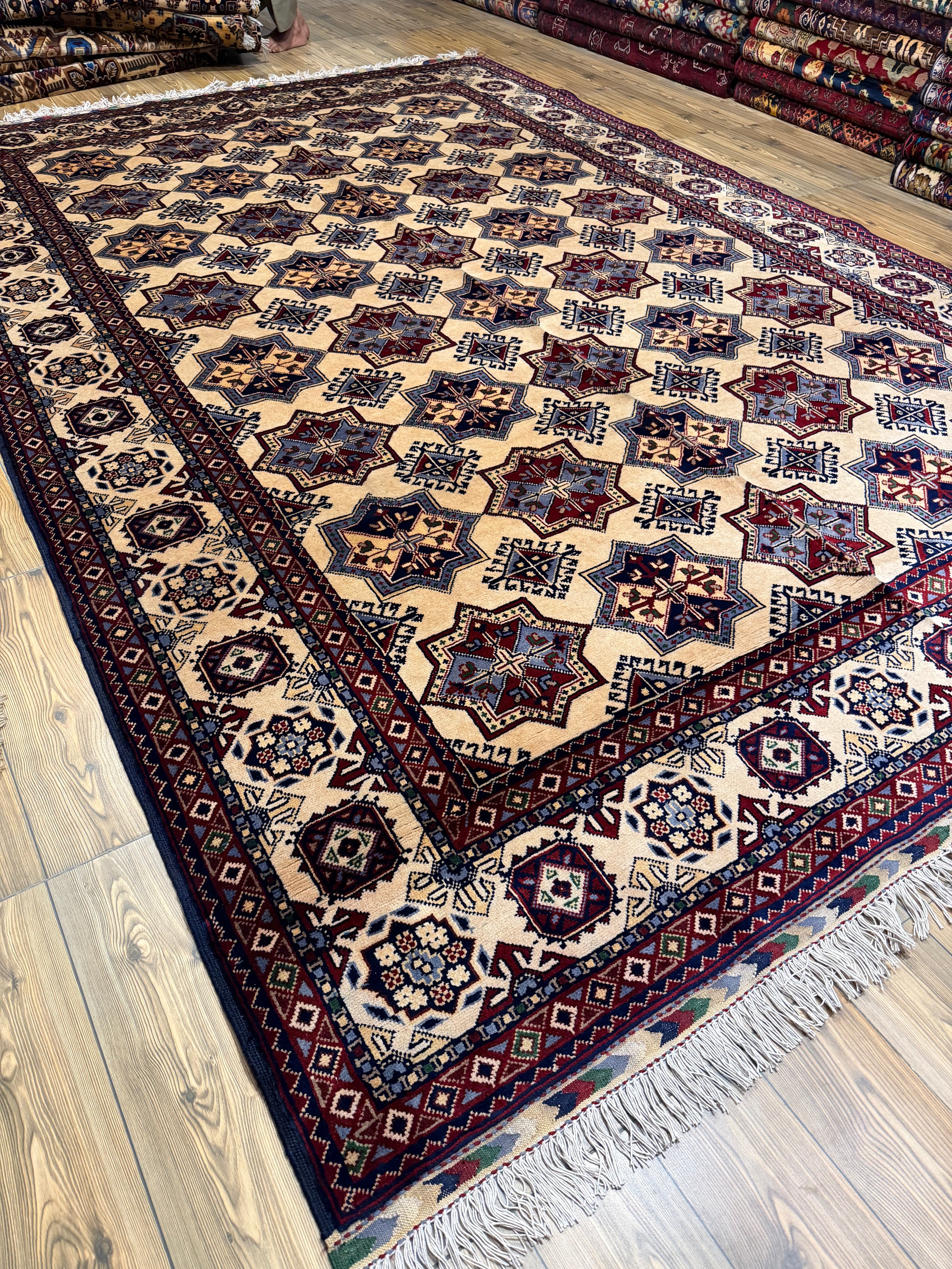 Luxury fine Afghan "Vollayati" Carpet