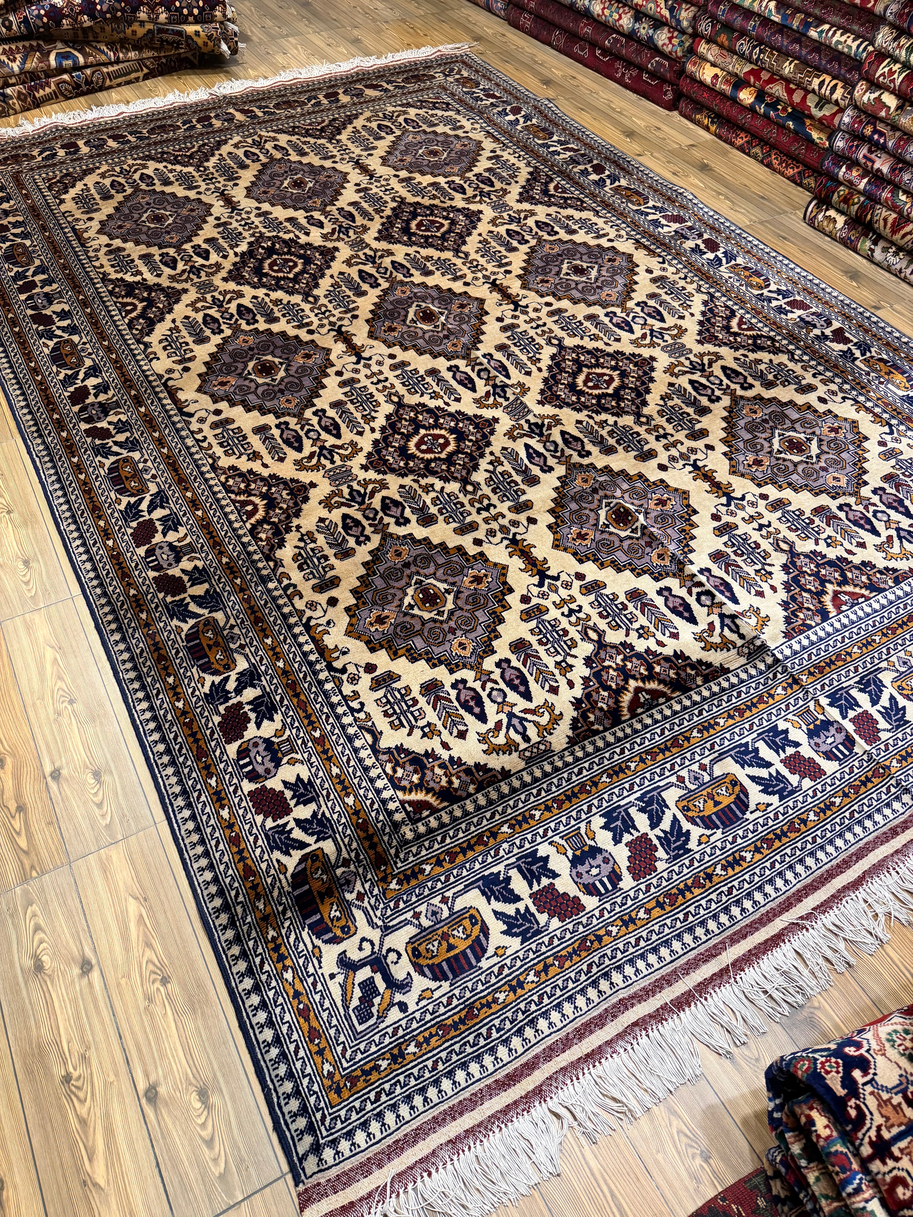 Luxury fine Afghan "Vollayati" Carpet