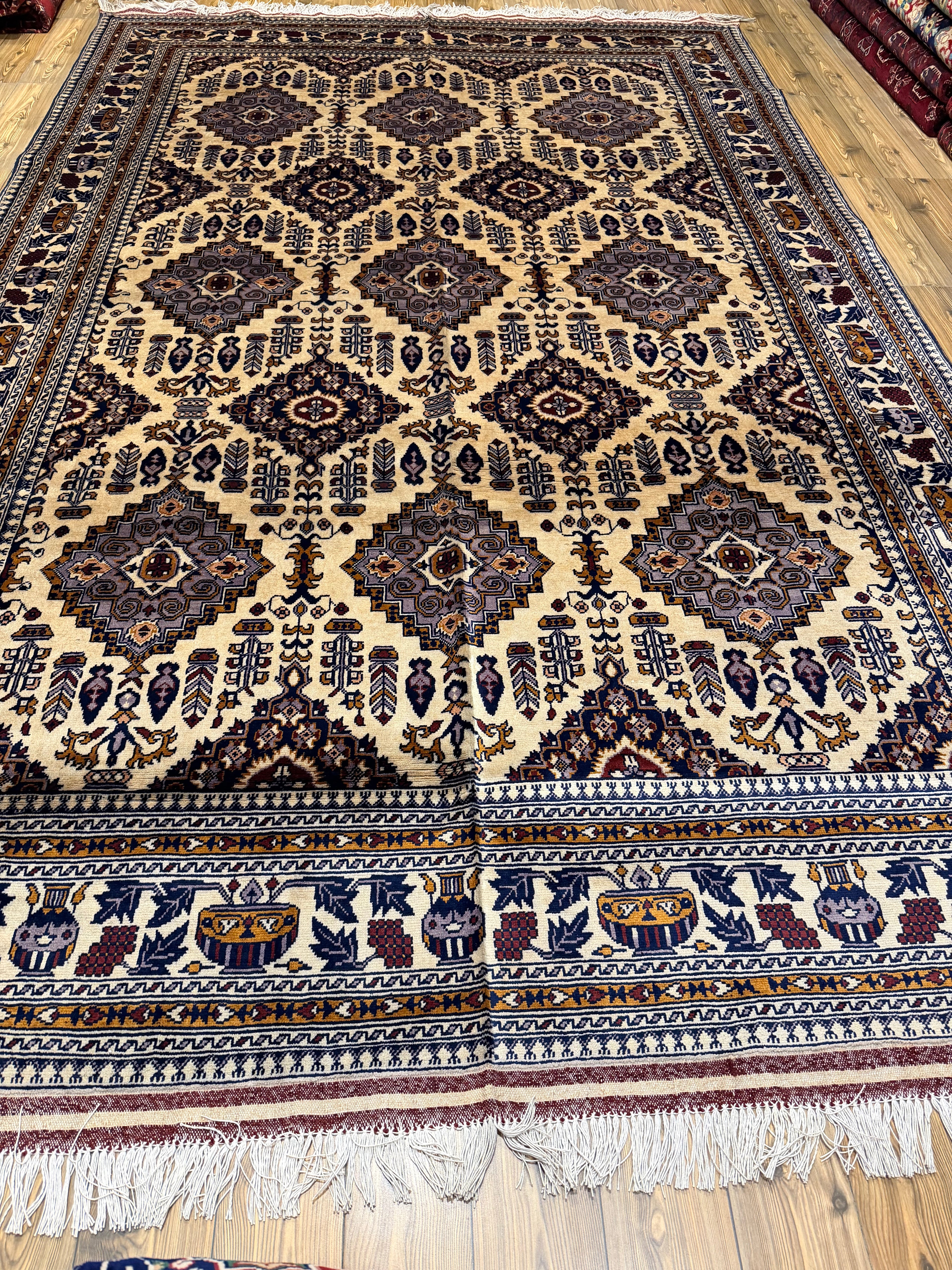 Luxury fine Afghan "Vollayati" Carpet