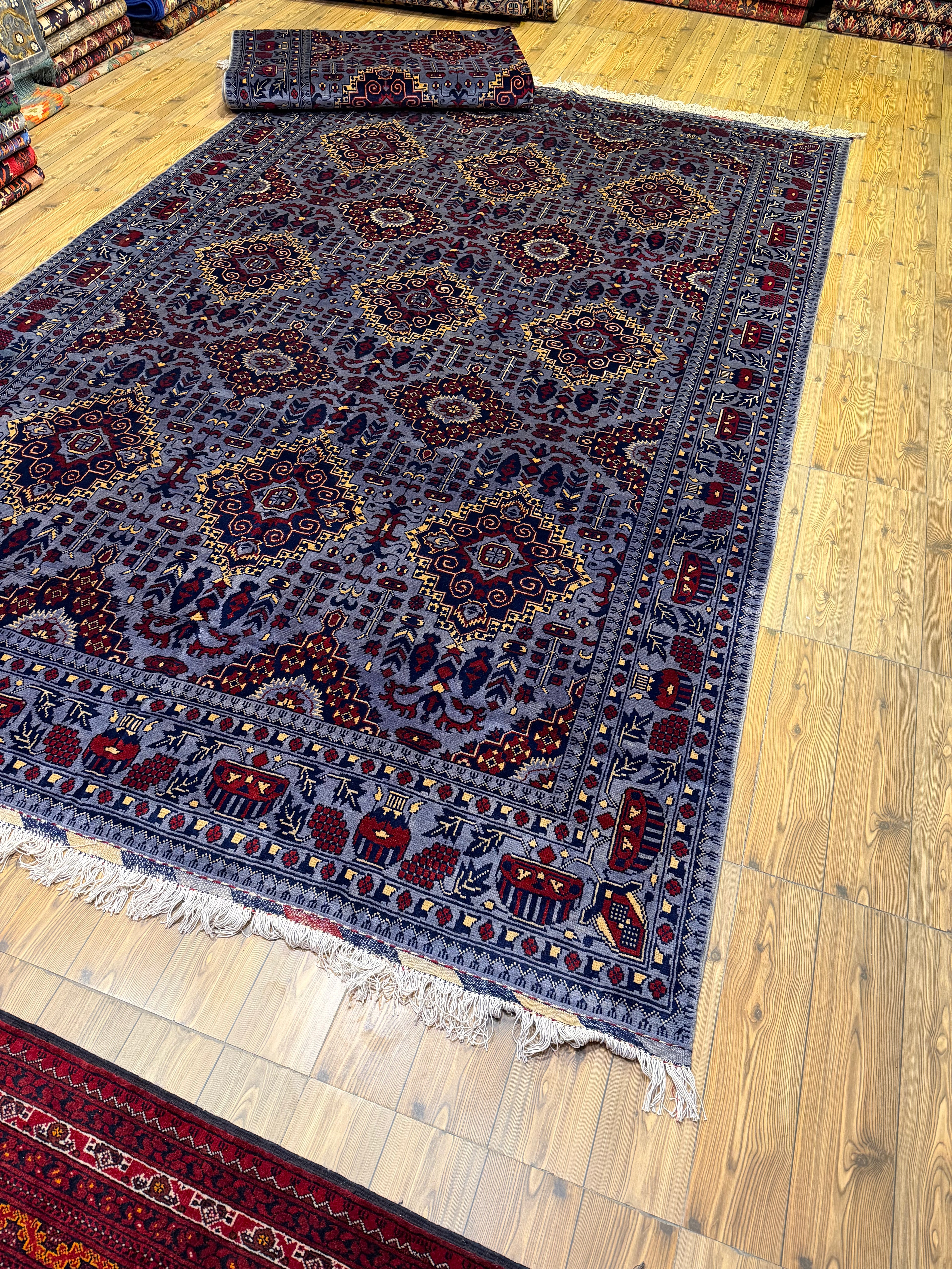 Luxury fine Afghan "Vollayati" Carpet
