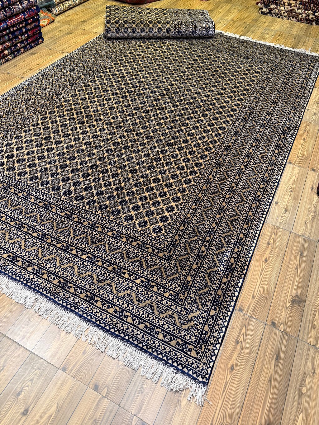 Luxury fine Afghan "Vollayati" Carpet