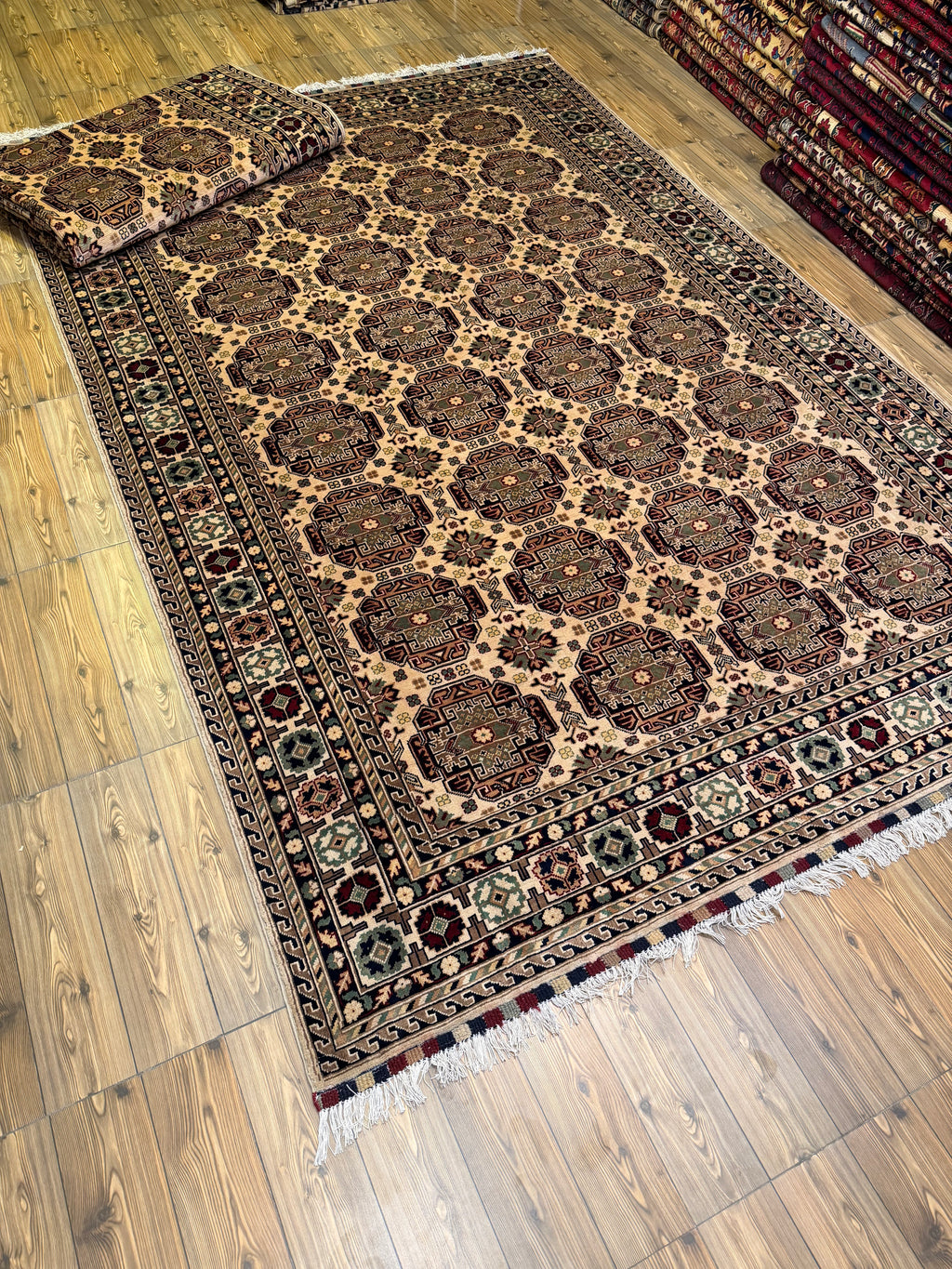 Luxury fine Afghan "Vollayati" Carpet