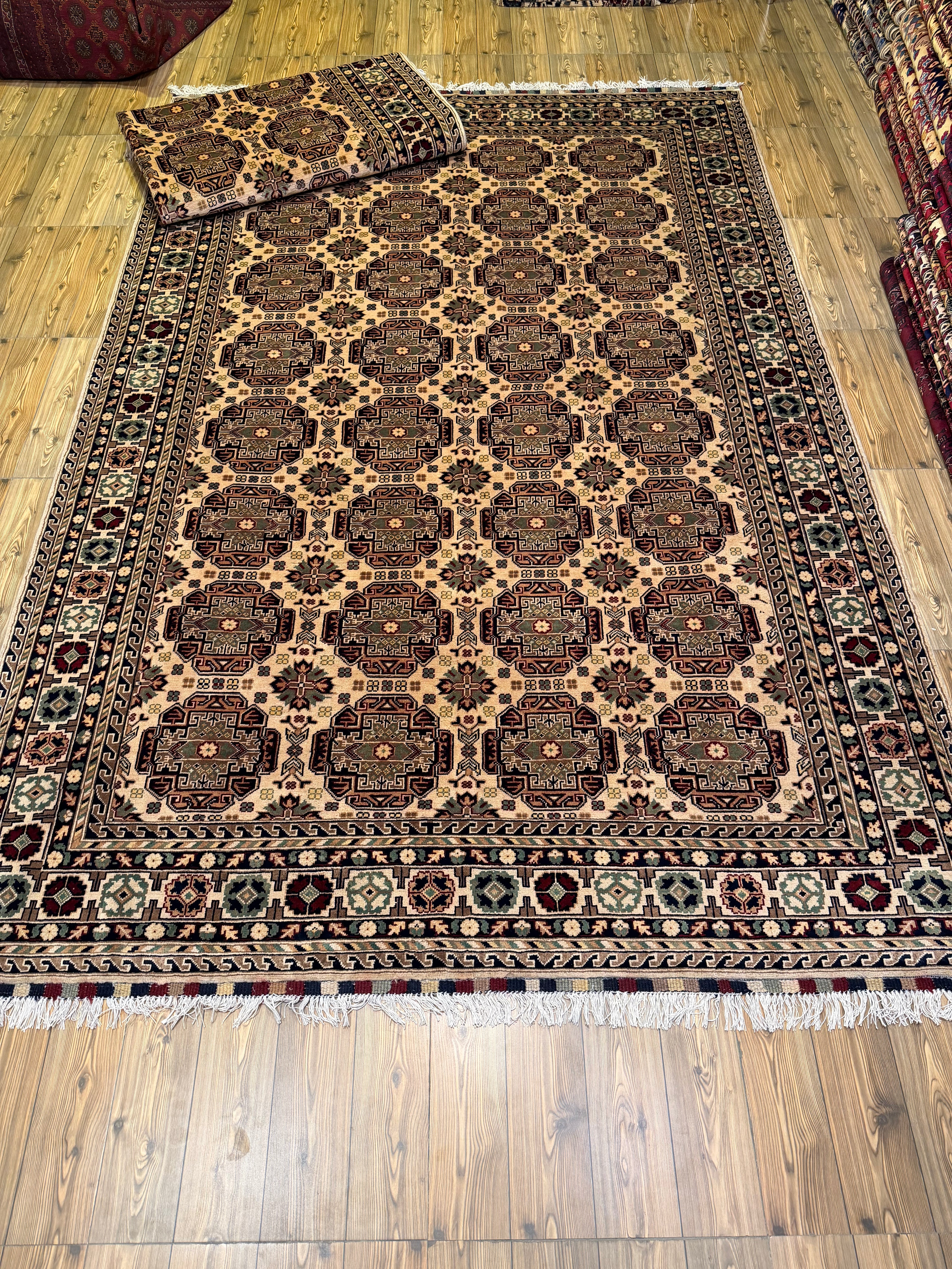 Luxury fine Afghan "Vollayati" Carpet