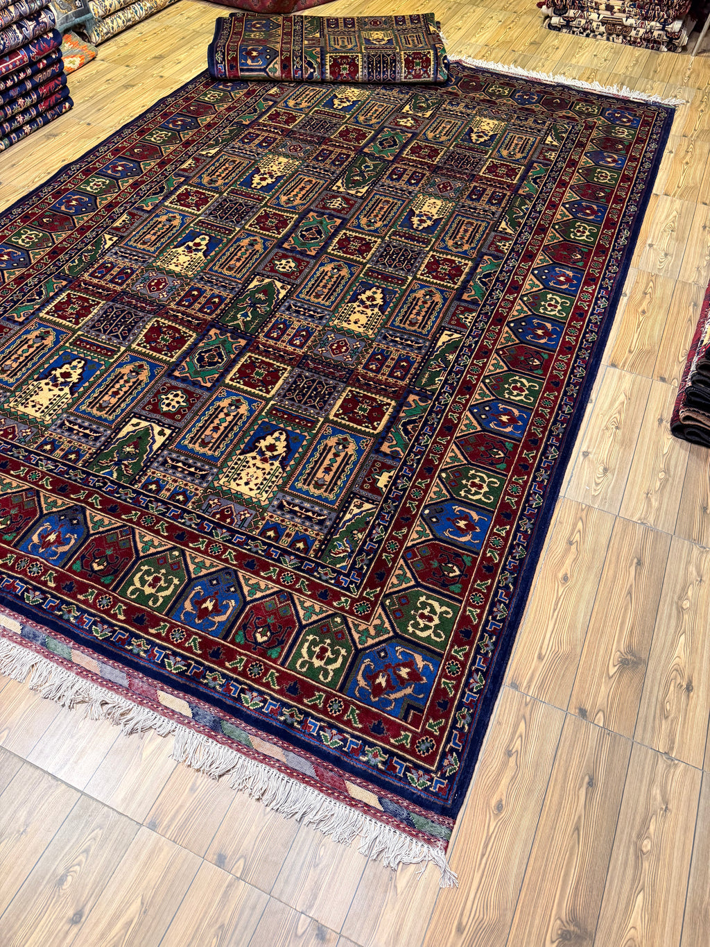 Luxury fine Afghan "Vollayati" Carpet