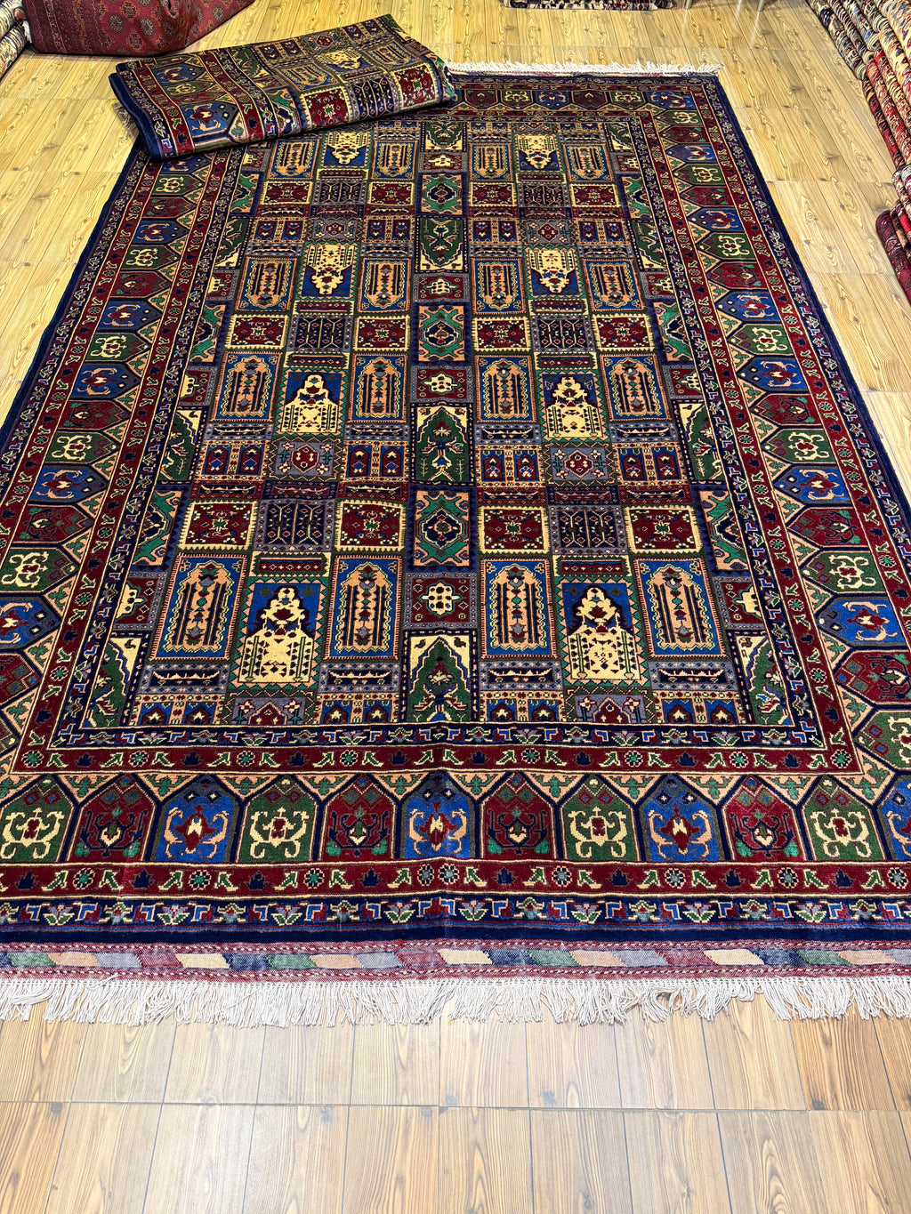 Luxury fine Afghan "Vollayati" Carpet
