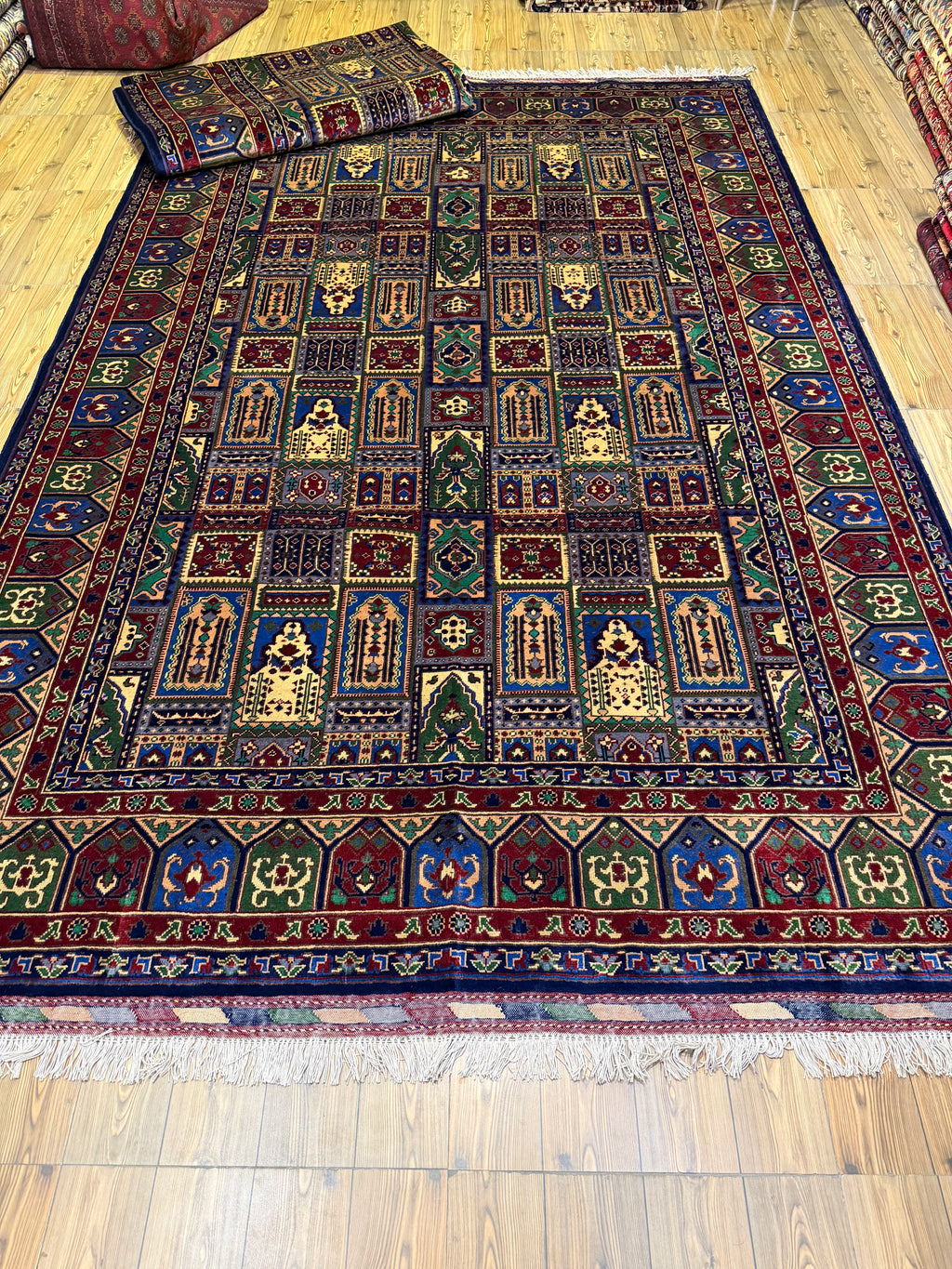 Luxury fine Afghan "Vollayati" Carpet