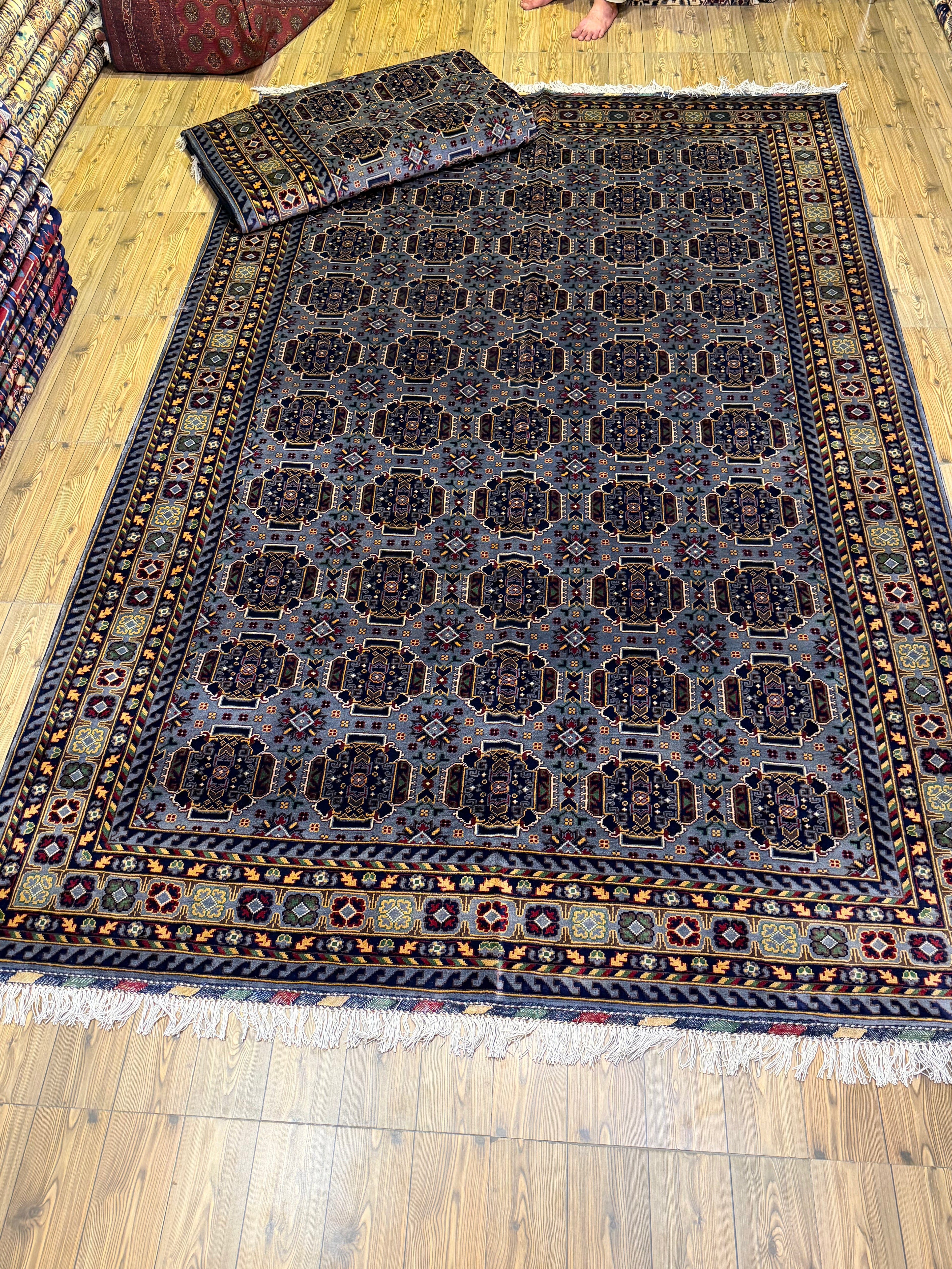 Luxury fine Afghan "Vollayati" Carpet