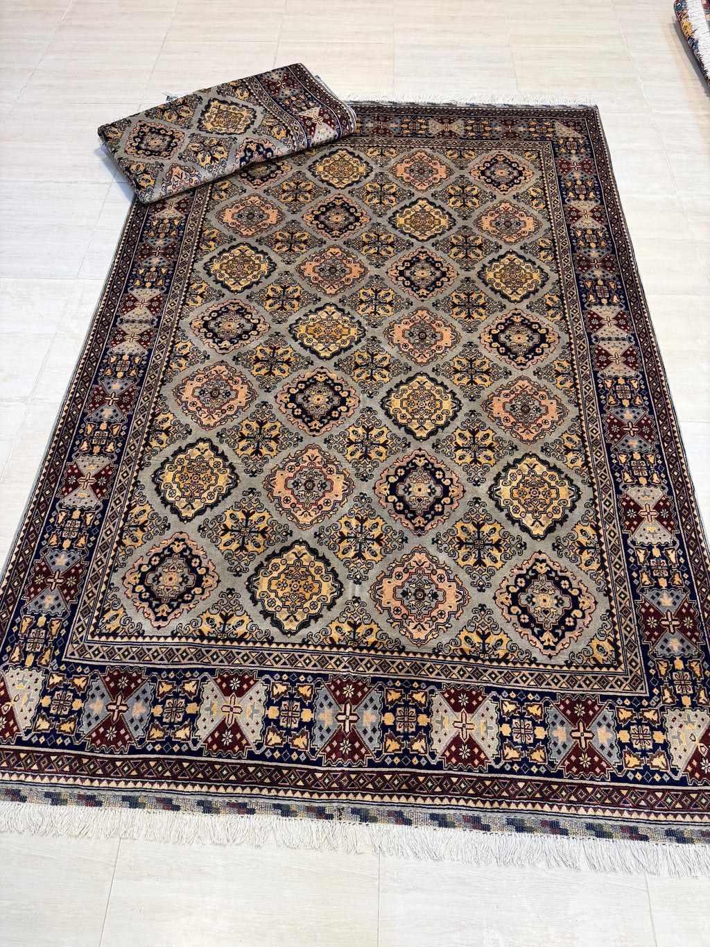 Luxury fine Afghan "Vollayati" Carpet
