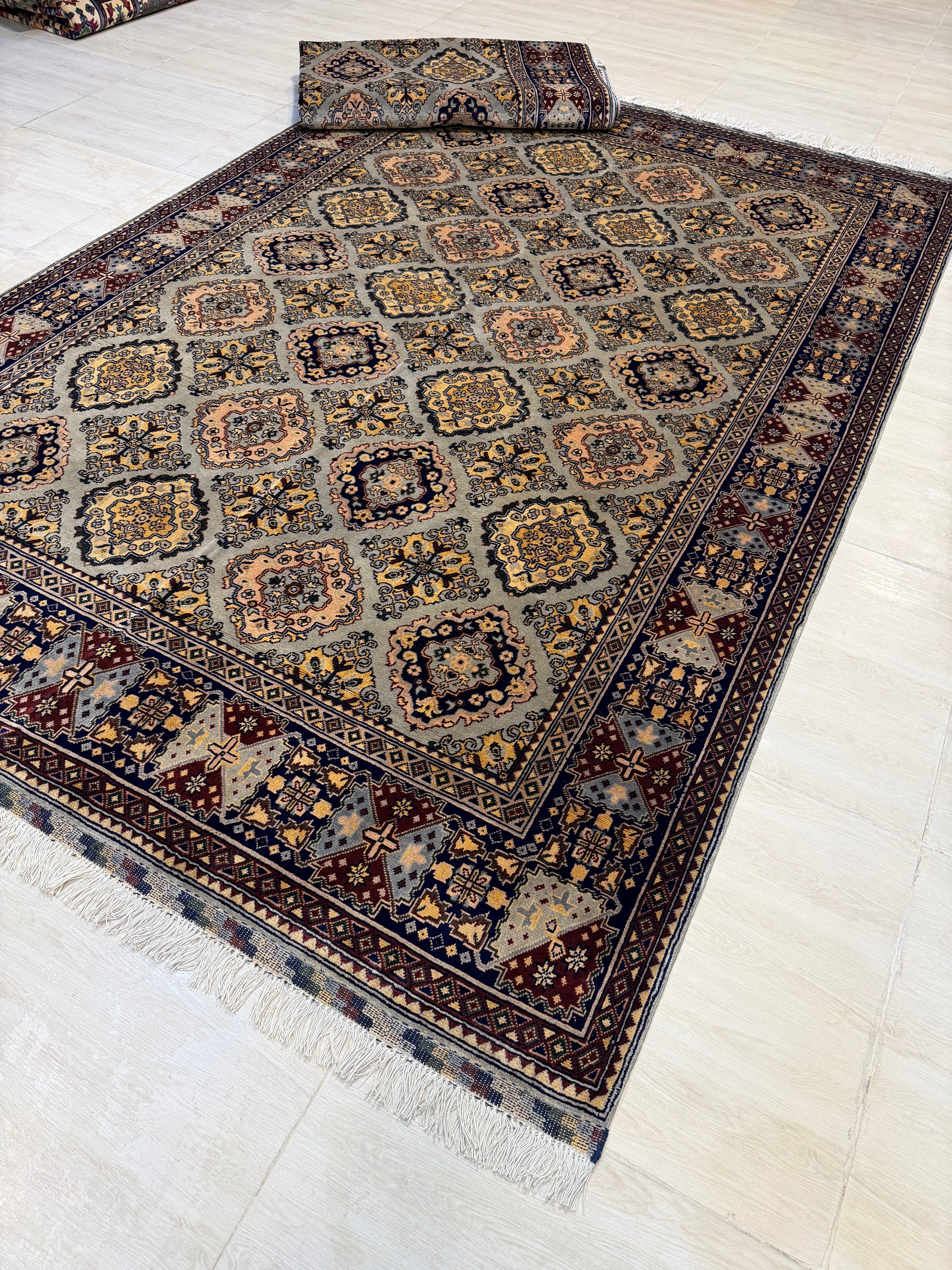 Luxury fine Afghan "Vollayati" Carpet